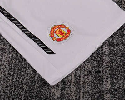 2010/11 Manchester United Home Shirt - Kids Kit