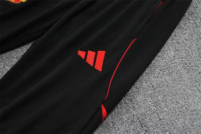 25/26 Manchester United red and black long-sleeved training suit
