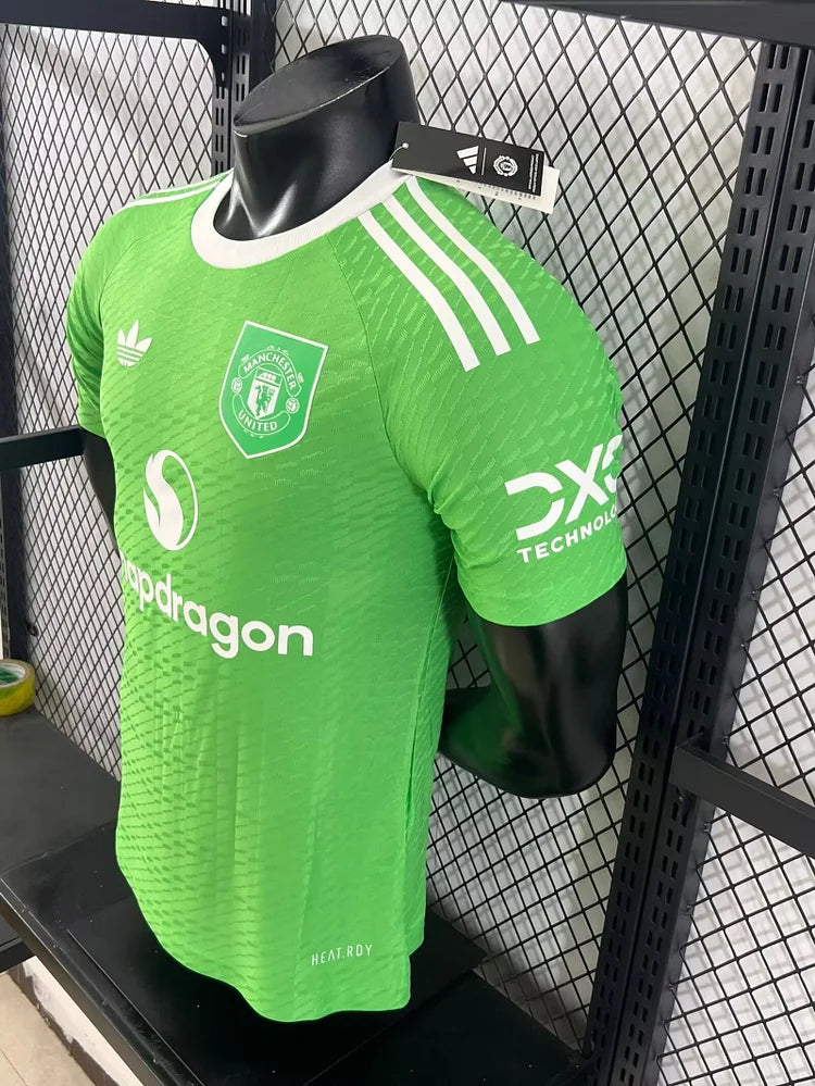 2025/2026 Manchester United Goalkeeper Player Edition