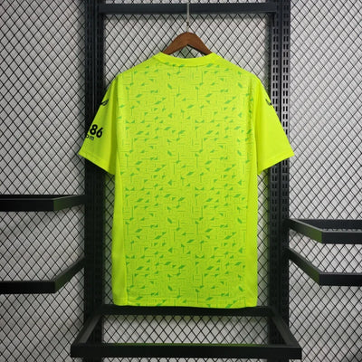 2023/2024 Wolverhampton Wanderers Goalkeeper Football Shirt
