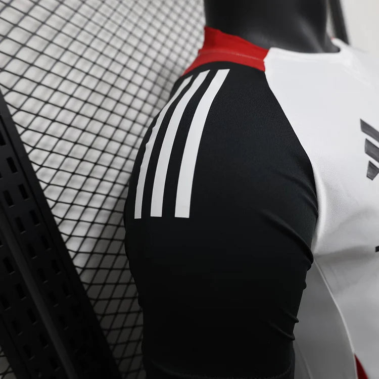 2025/2026 Manchester United Training Uniform Player Version