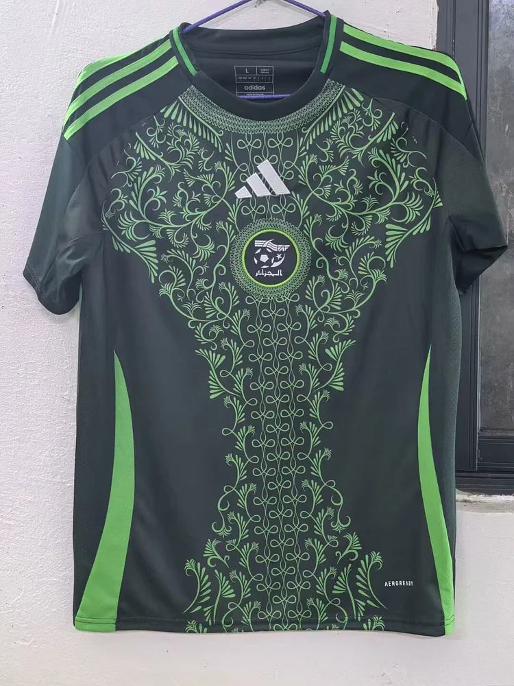 2024/25 Algeria away jersey.
