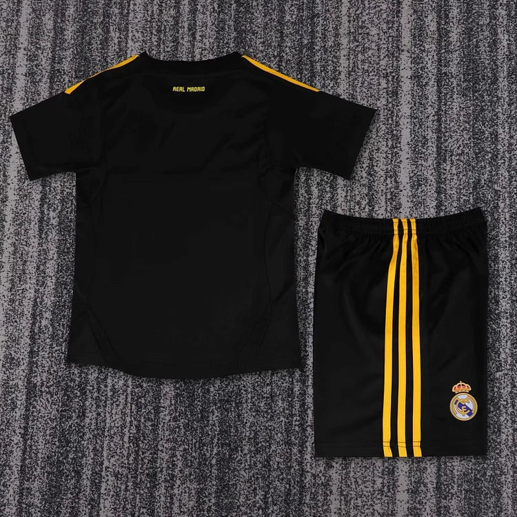 2011/12 Real Madrid Goalkeeper Black - Kids Kit