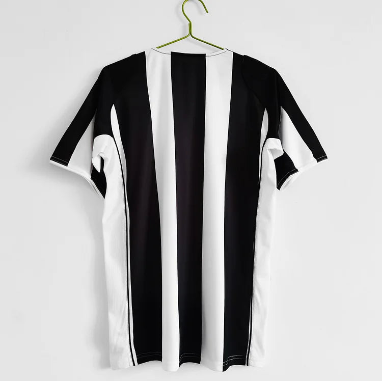 2004/05 Juventus home retro jersey