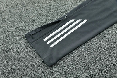 2024/25 Manchester United grey long sleeve training kit.
