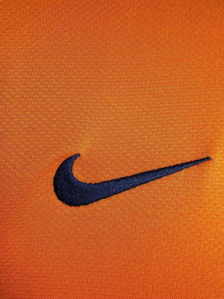 2006/07 Barcelona Away Retro Jersey