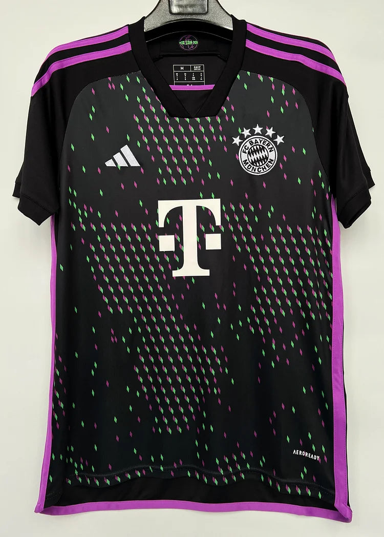 2023/24 Bayern away jersey