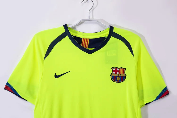 2005/06 Barcelona Away Kit