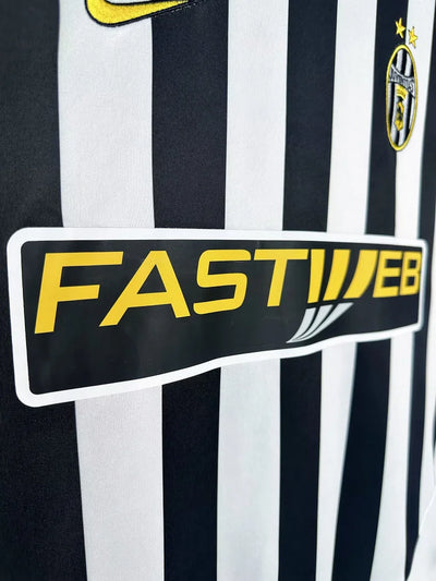 2003/04 Juventus Home Retro Shirt