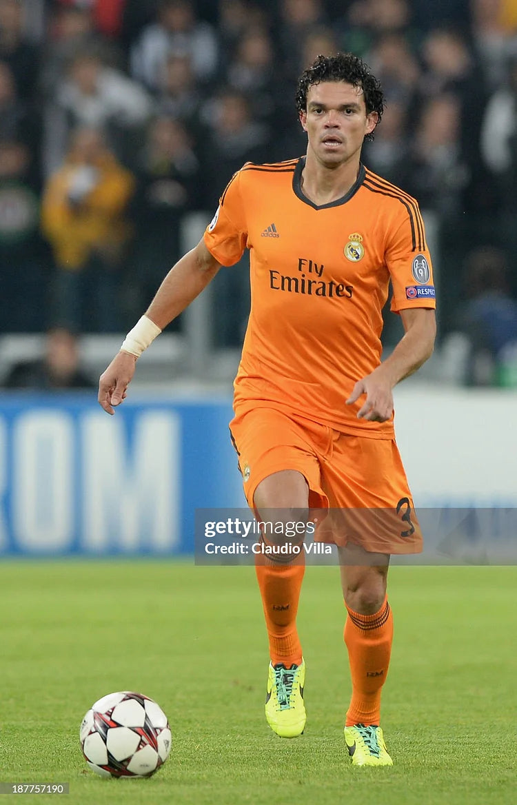 2013/14 Real Madrid Second Away - Players Edition