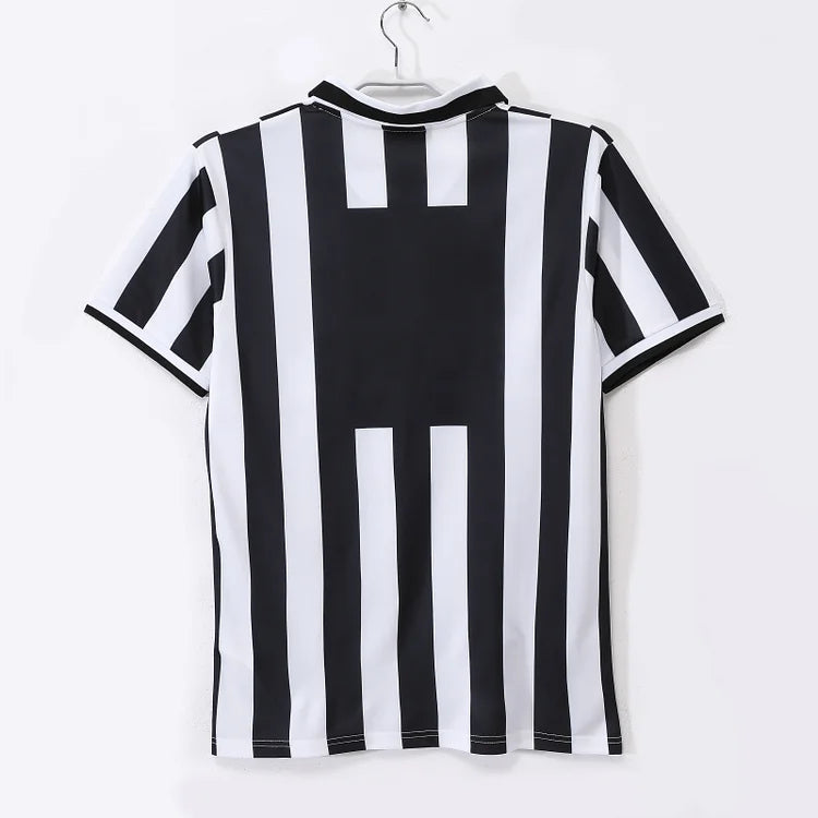 1996/97 Juventus home retro jersey