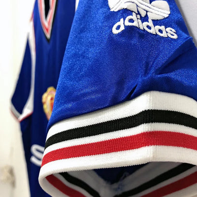 1984/86 Manchester United Second Away Retro Shirt
