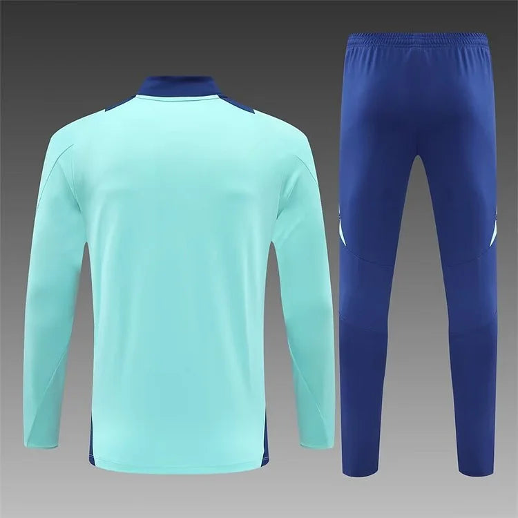 2024/25 Manchester United Light colored training suits-
