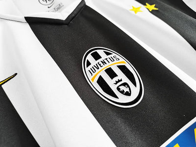 2004/05 Juventus home retro jersey