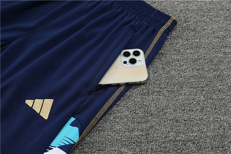 2023/24 Algeria camouflage long-sleeved training jersey.