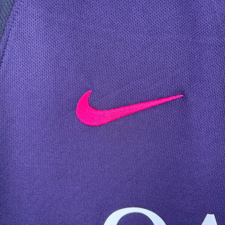 2016/17 Barcelona Away Retro Kit