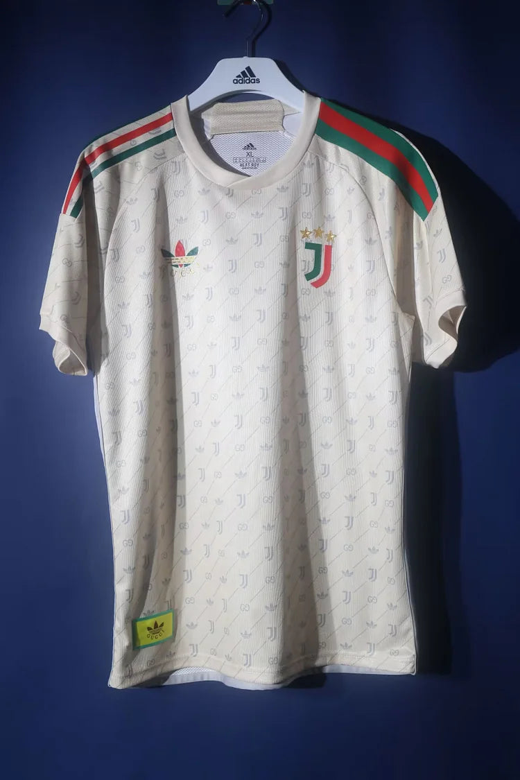 2024/25 Juventus co-branded T-shirt