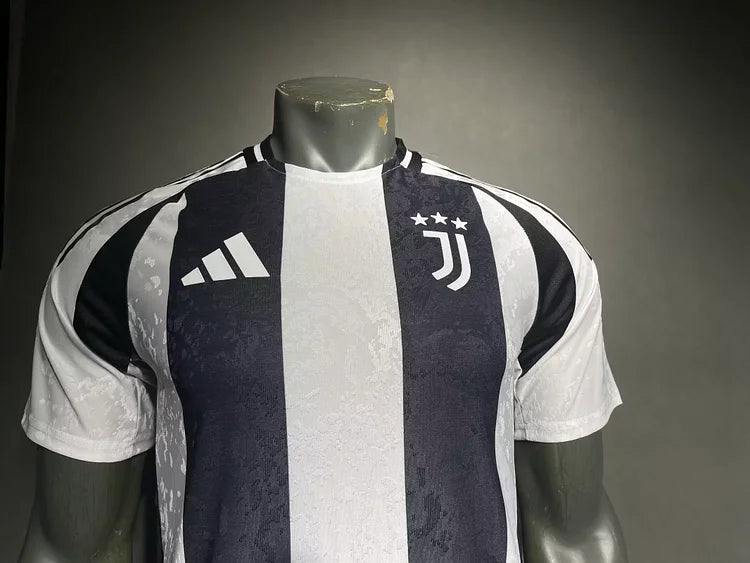 2024/25 Juventus Home Shirt - Player Edition