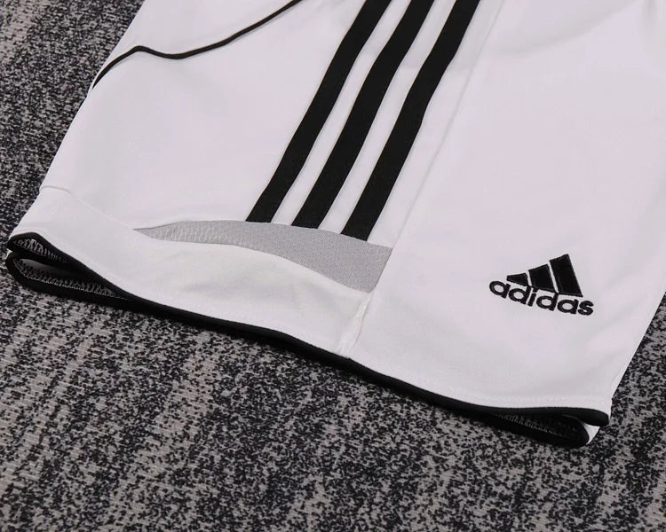 2006/07 Real Madrid Home Retro - Kids Kit