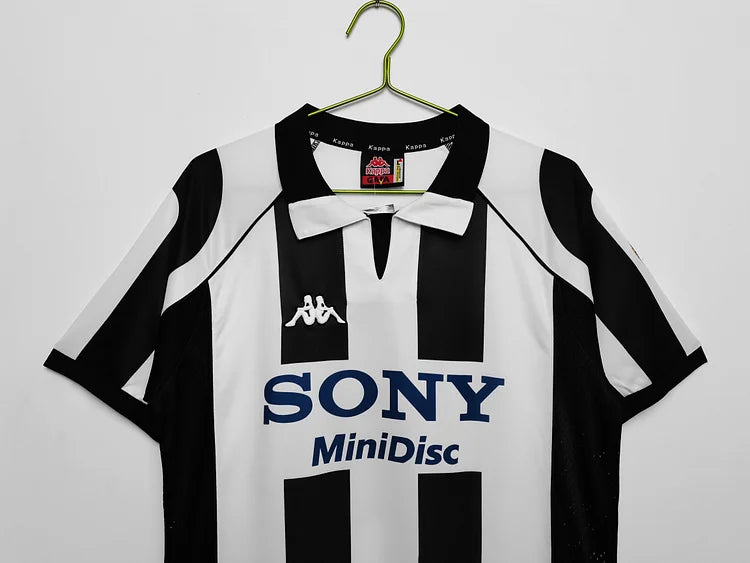 1997/98 Juventus Home Retro Shirt
