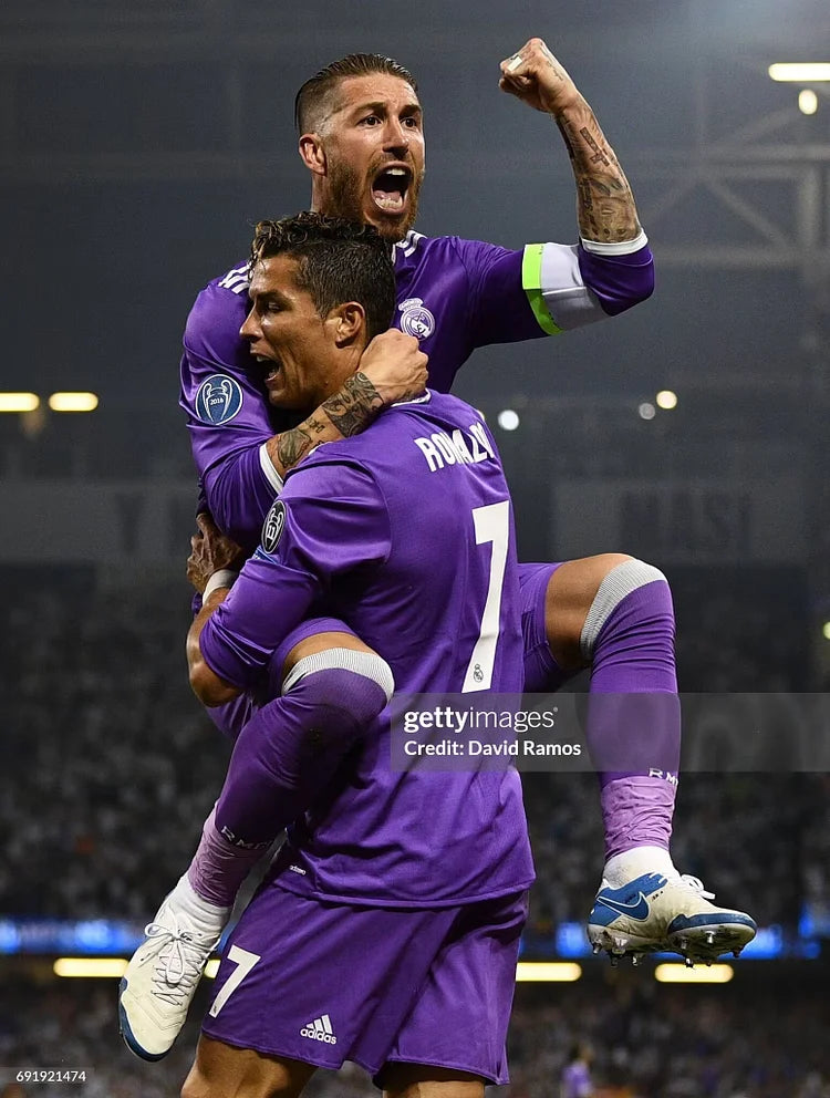 2016/17 Real Madrid Away Retro Long Sleeve - Player Edition