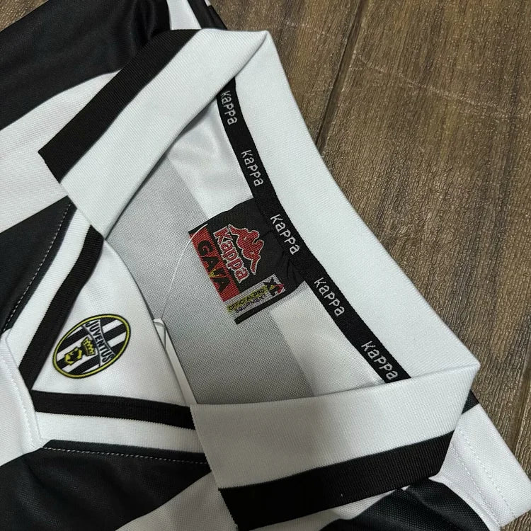 1996/97 Juventus Home Long Sleeve Shirt