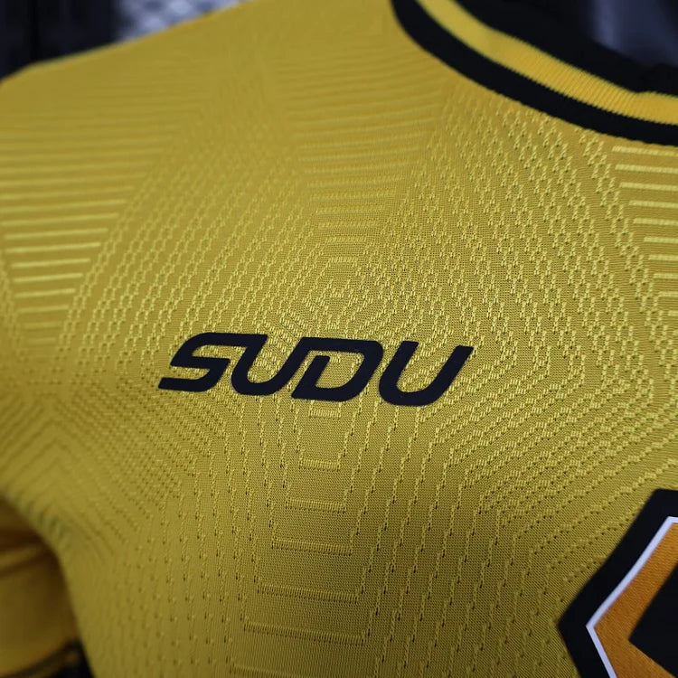 2024/25 Wolves Home Shirt - Player Version