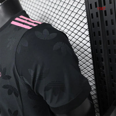 2024/25 Juventus Special Edition Shirt - Player Edition.
