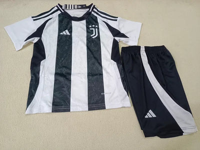 2024/25 Juventus Home Shirt - Kids Kit