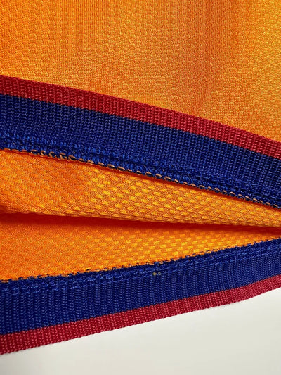 2006/07 Barcelona Away Retro Jersey