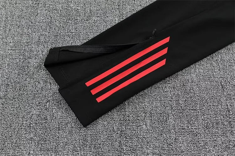 2025/2026 Manchester United Red And Black Long-Sleeved Training Suit