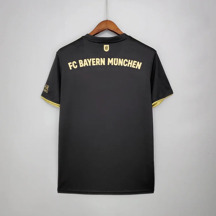 2021/22 Bayern away jersey
