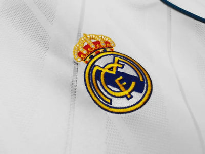 2017/18 Real Madrid retro home jersey.
