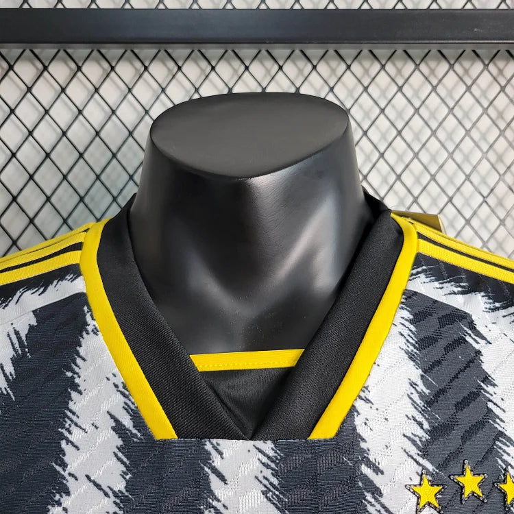 2023/2024 Player Version Juventus Home Football Shirt