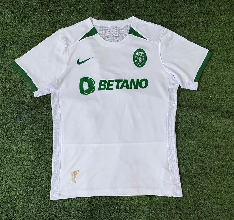 2024/25 Sporting Lisbon away jersey.