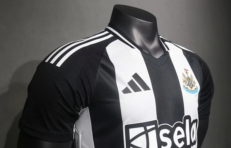 2024/25 Newcastle United Home Player Jersey 1:1 Thailand Quality