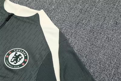 25/26 Chelsea long sleeve training suit -
