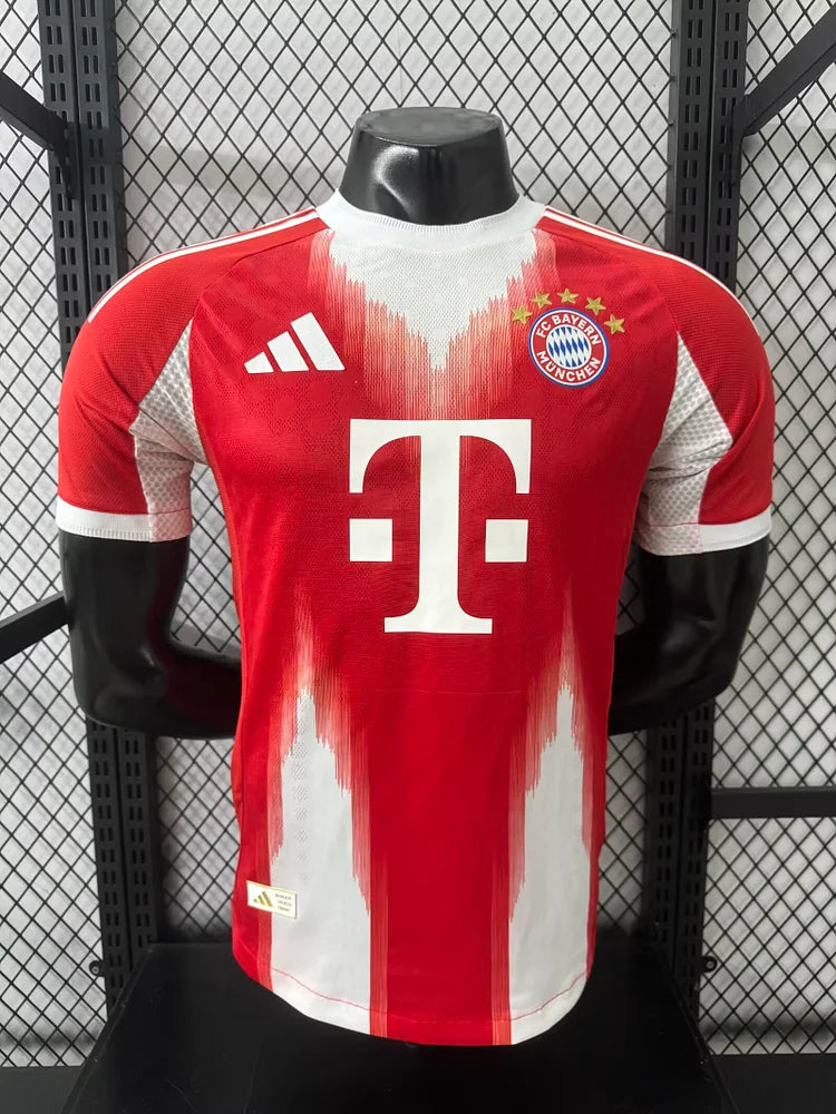 25/26 Bayern home players edition