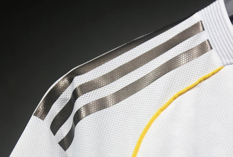 25/26 Real Madrid Home Player Edition