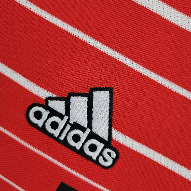 2022/23 Bayern home jersey
