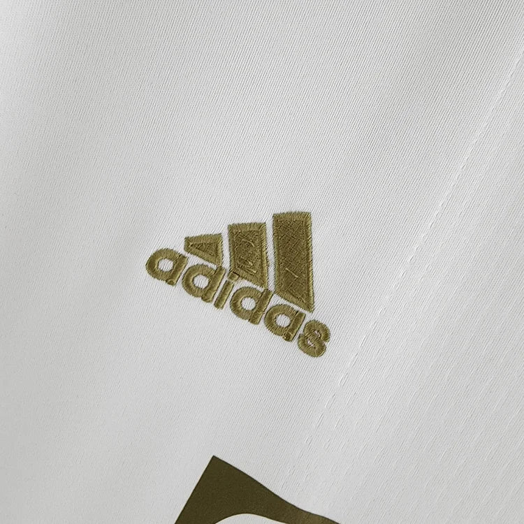 2022/23 Bayern away jersey