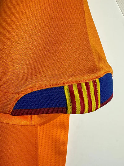 2006/07 Barcelona Away Retro Jersey