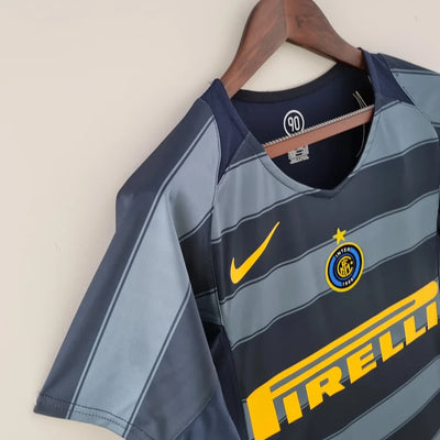 2004/05 Inter Milan Second Away Retro Kit