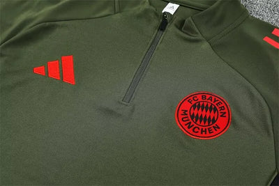 2025/2026 Bayern Green Long-Sleeved Training Suit -