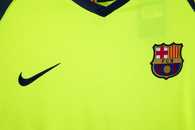 2005/06 Barcelona Away Kit