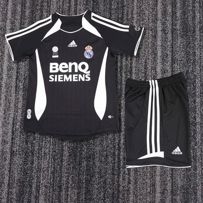 2006/07 Real Madrid Away Kit - Kids Kit