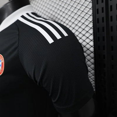 2024/25 Bayern goalkeeper jersey - player version