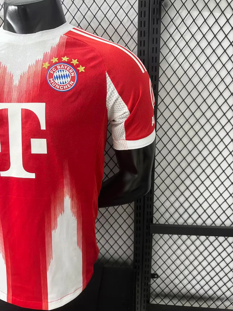 25/26 Bayern home players edition