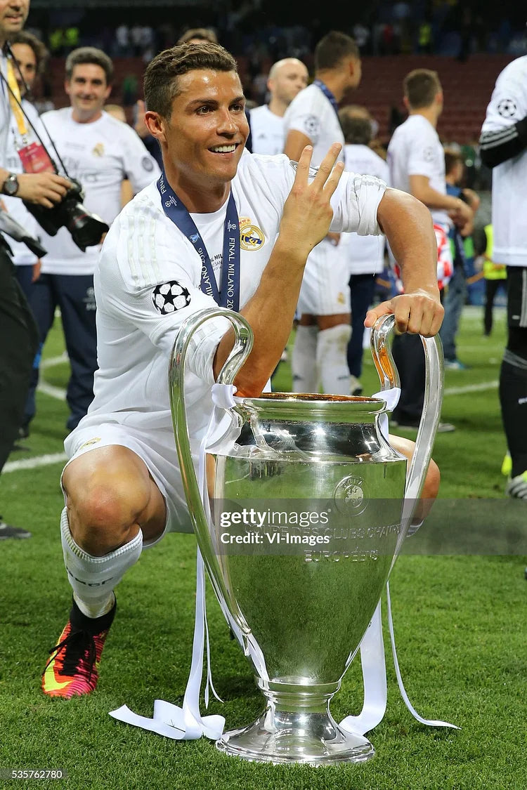 2015/16 Real Madrid Home Shirt - Long Sleeve - Player Edition