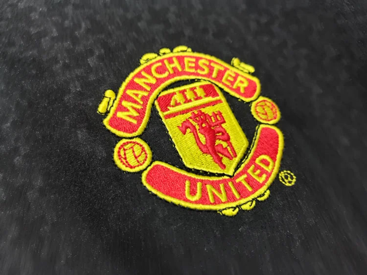 2003/04 Manchester United Away Retro Shirt
